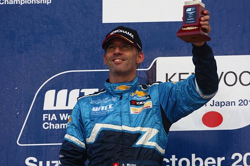 Alain Menu wint race 1 WTCC Japan